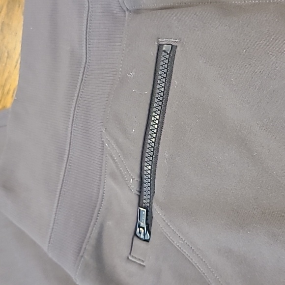 Athleta Venice High Rise Jogger size small. - Picture 8 of 8